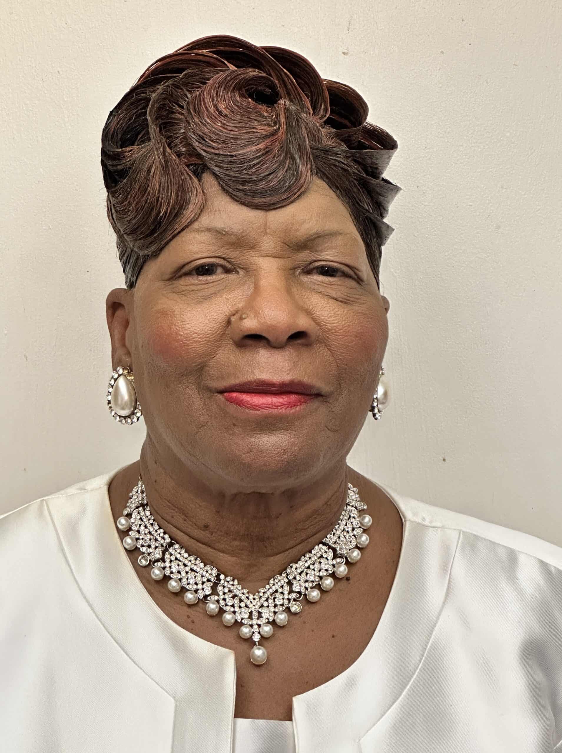 Mary crenshaw head shot[26]. copy